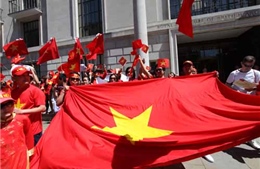 Tuần hành phản đối Trung Quốc ở trung tâm Vienna